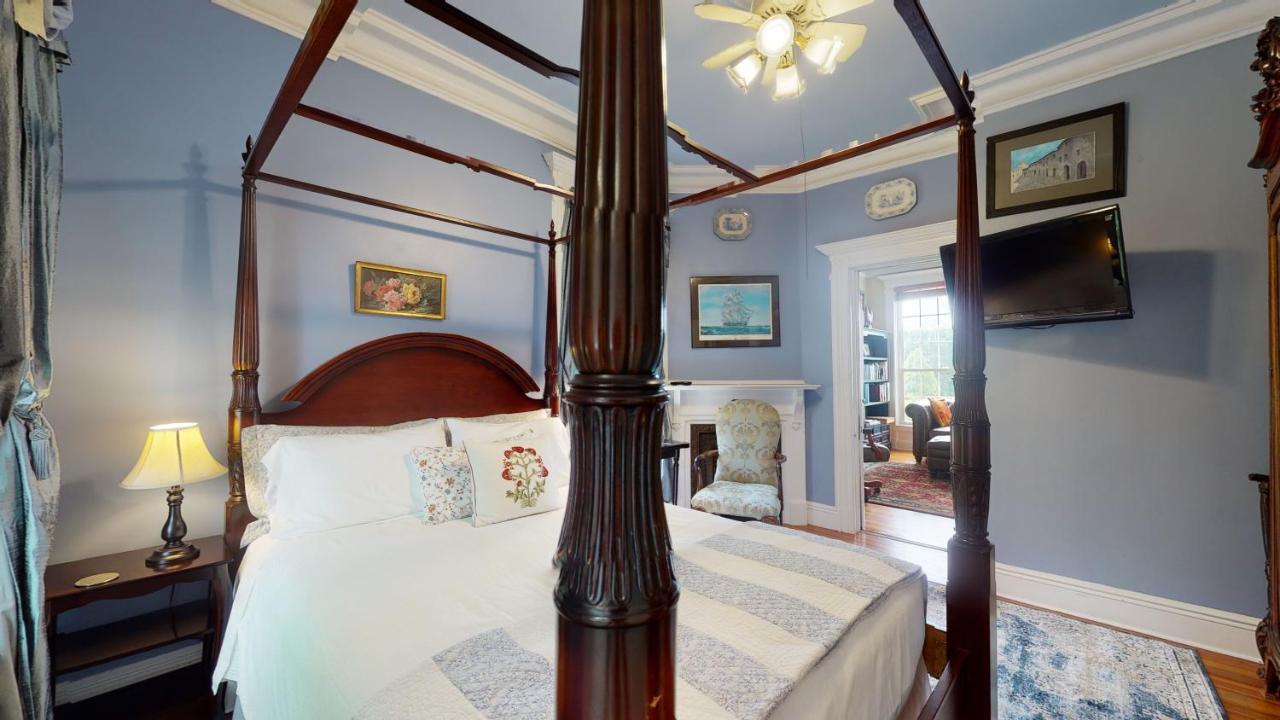 Shorecrest Bed And Breakfast Southold Eksteriør billede