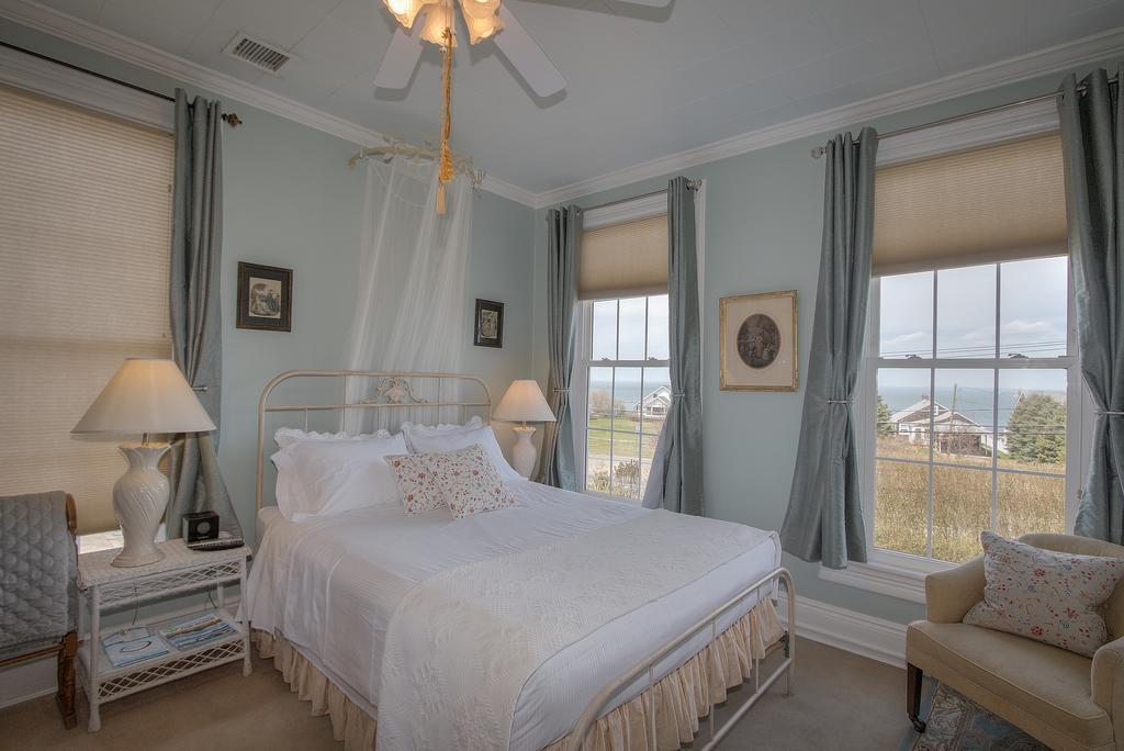 Shorecrest Bed And Breakfast Southold Eksteriør billede